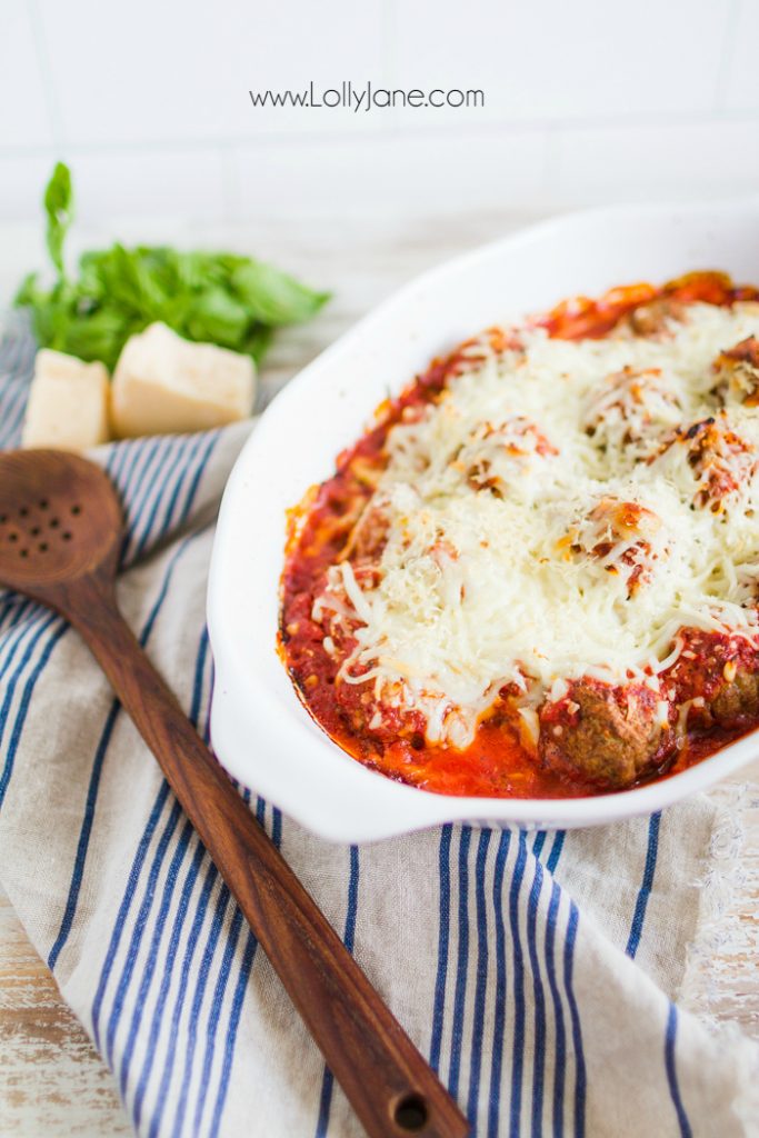 Easy Meatball Parmesan Casserole Recipe..only 3 steps to make this cheesy meatball dinner. A favorite family dinner recipe, so yummy!