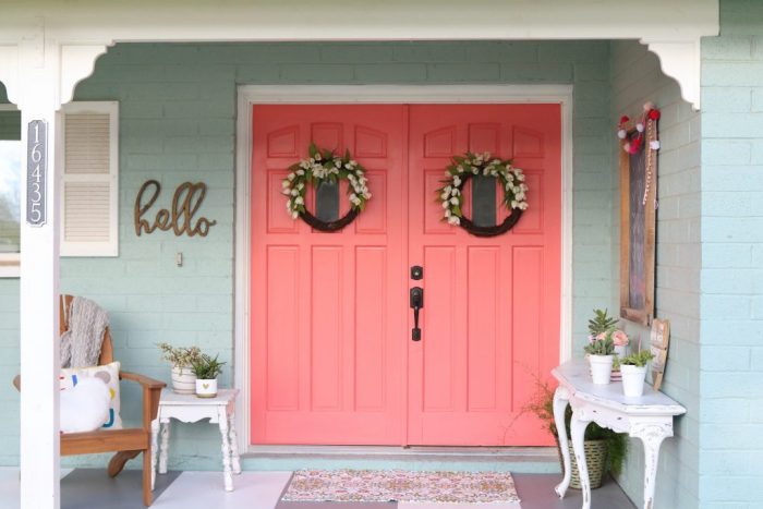 Loving these bright front doors! So easy to make a statement with bold front door paint choices using @decoart's Curb Appeal paint. Such cheery front doors on a colorful porch. Cute outdoor decor ideas!