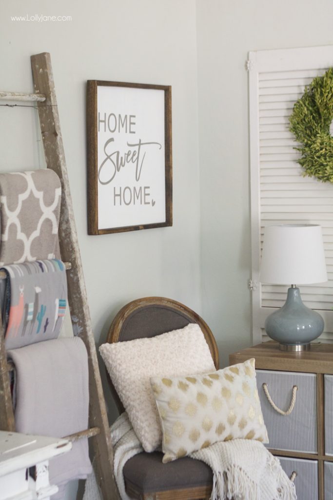 Love this refreshed space, no more clutter! That "Home Sweet Home" sign completes the look- click to see the before & after :) 