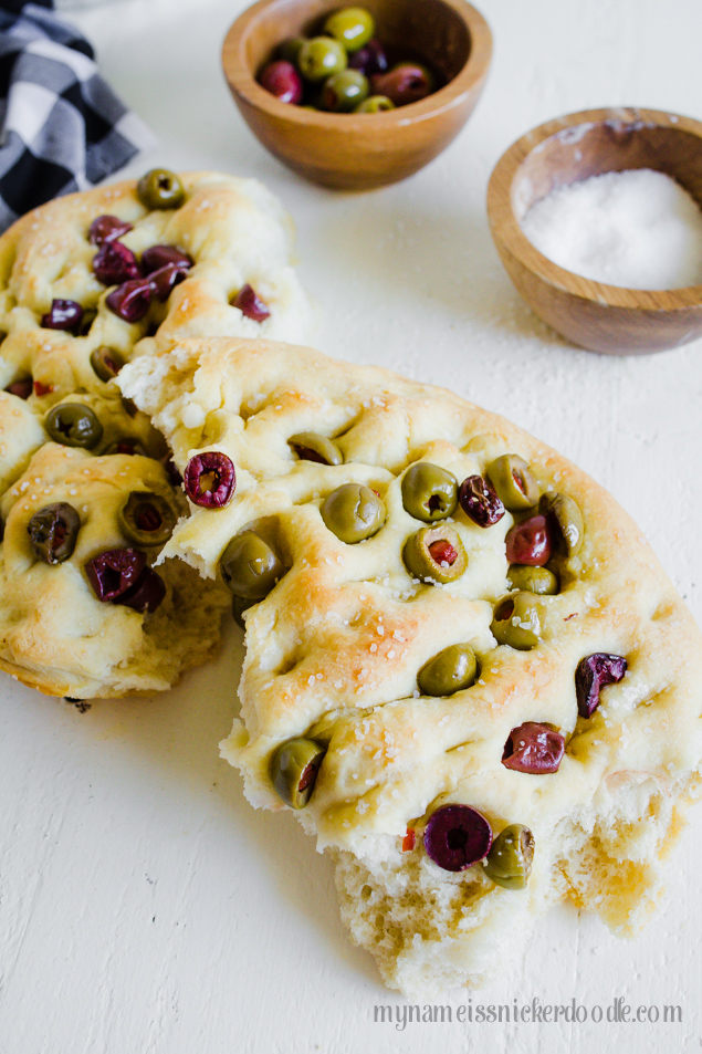 Easy Olive Focaccia Bread recipe, yum! Easy step by step to make this comforting bread recipe. Top with olives, mm!