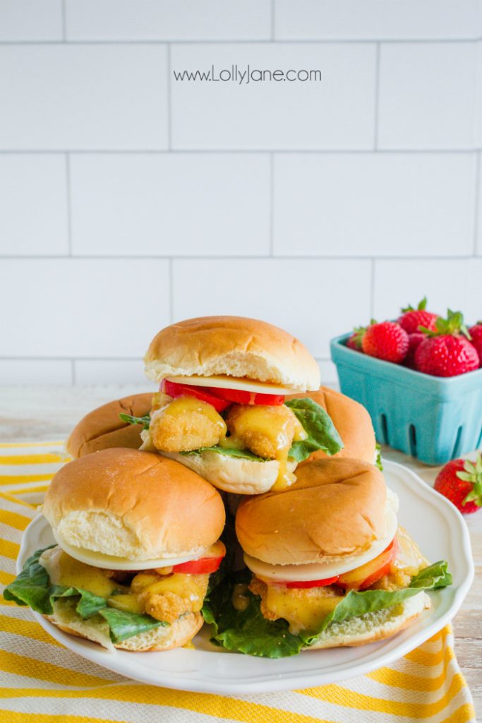 Such an easy honey mustard slider recipe. Love this easy fish dinner idea, yum!