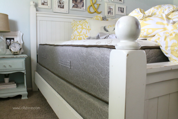 IntelliBED mattress review | Check out this cute master bedroom complete with an IntelliBED mattress! Such cozy masterbedroom decor. Love this mattress with Gel Matrix technology for healthy sleep, good posture support and pressure point relief!