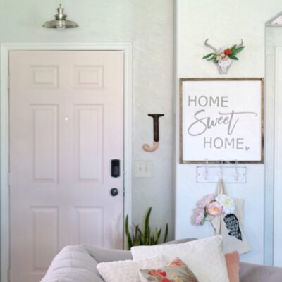 how to style a small entryway