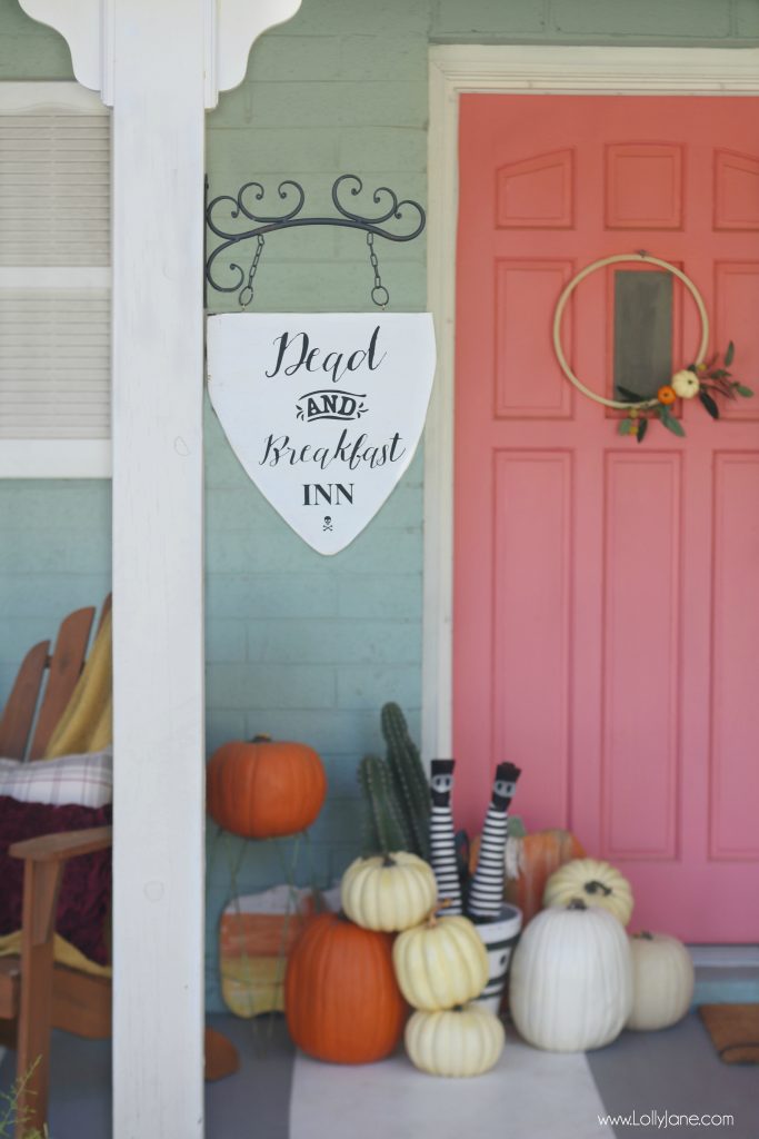 Cute and easy DIY "Dead and Breakfast Inn" hanging sign for your front porch OR outdoor decor!