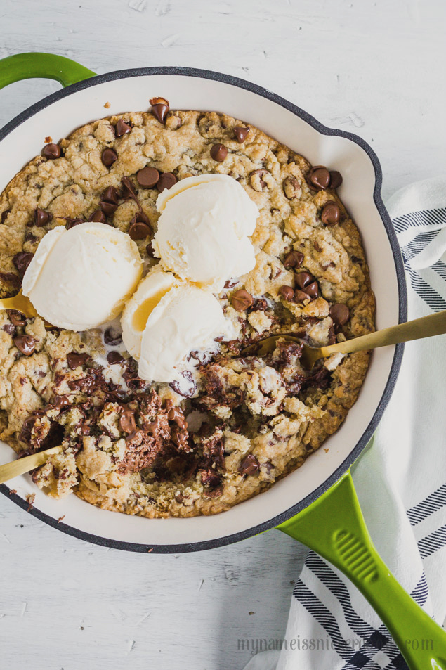 Easy Chocolate Chip Skillet, so yummy and quick to make!