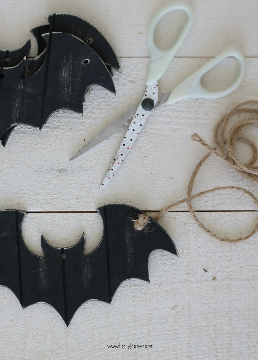 Easy peasy bat garland for less than $5!