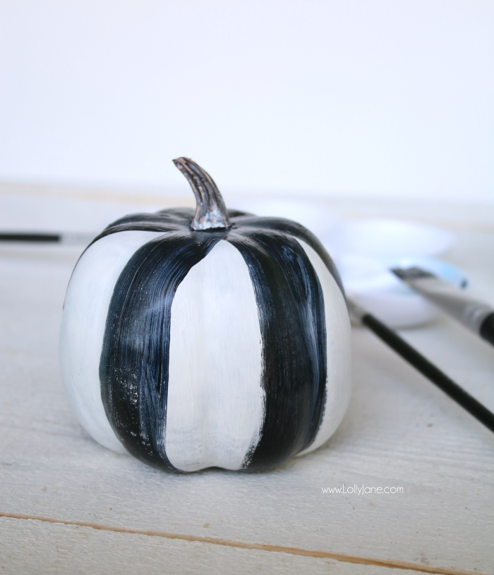 Easy peasy painted plaid pumpkin tutorial!