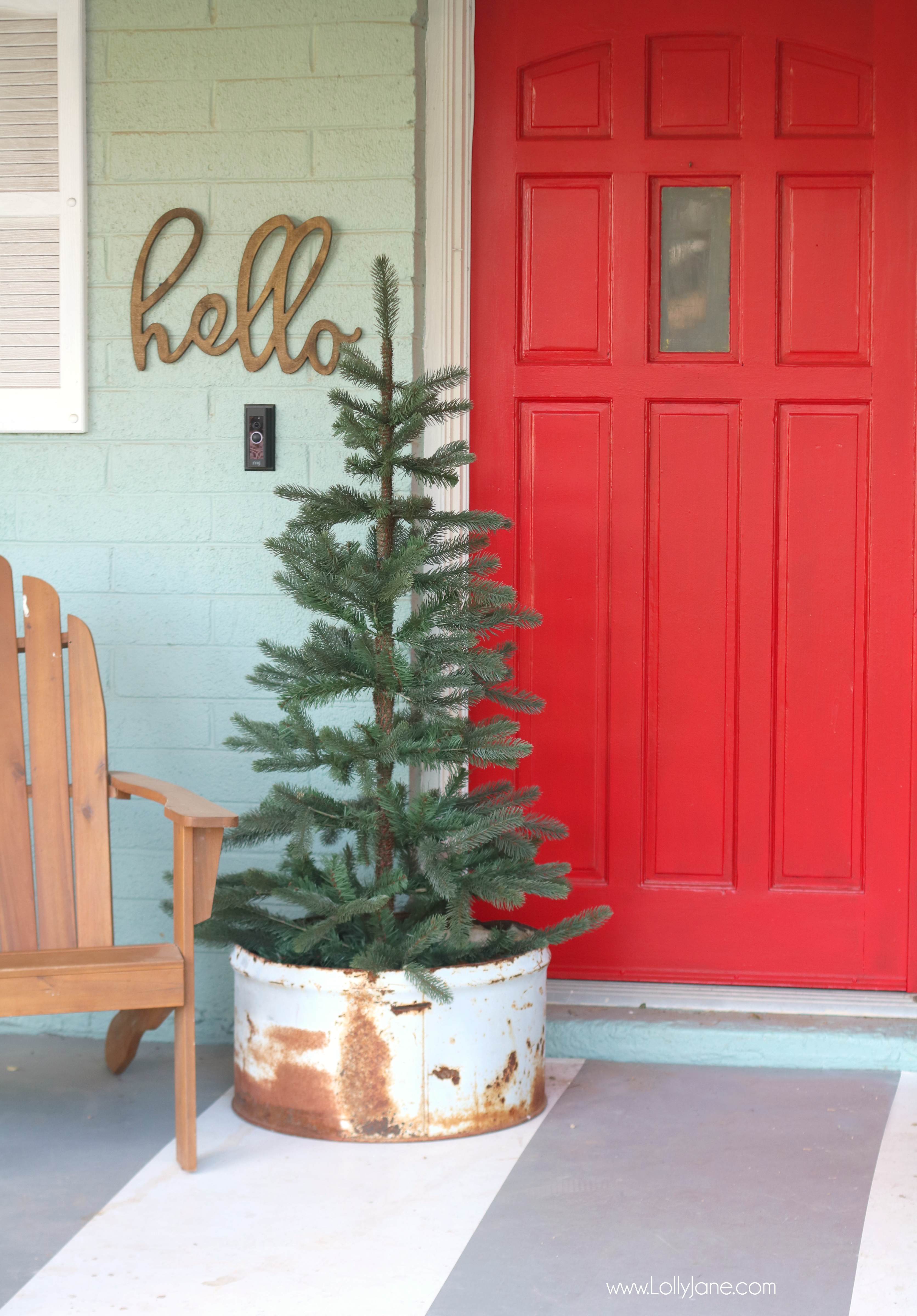 White Pom Pom Christmas Tree Garland Tutorial