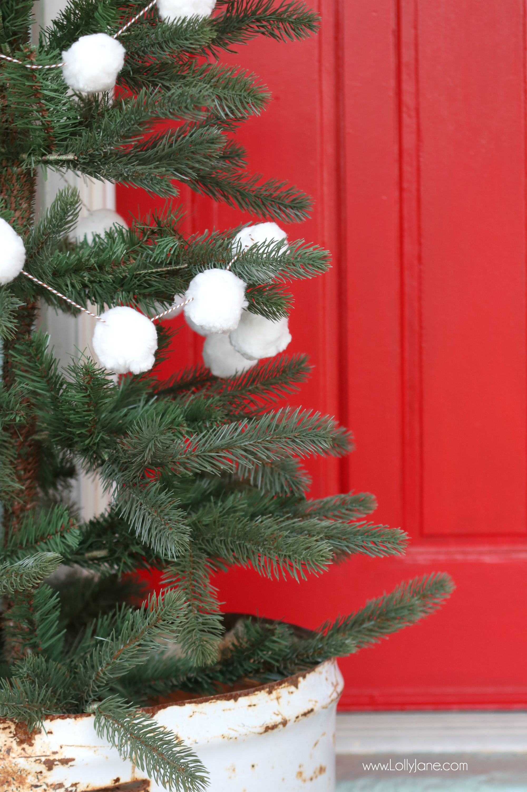 White Pom Pom Christmas Tree Garland Tutorial