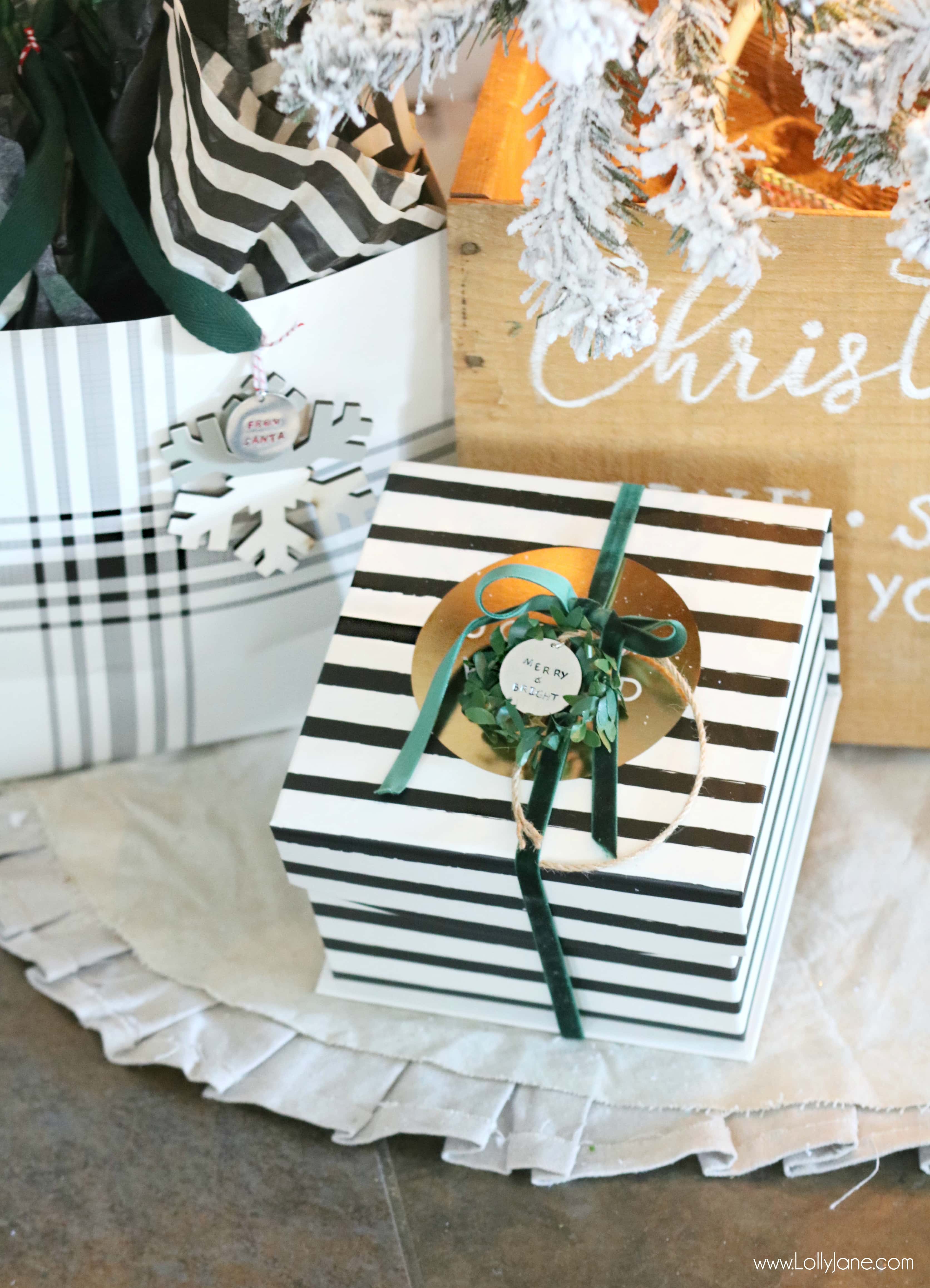 Easy DIY to stamp your own metal charms, so cute and perfect to personalize holiday gifts!