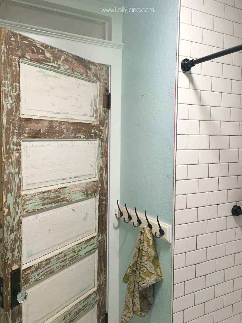 Farmhouse bathroom renovation before pictures: you've got to check out these farmhouse bathroom renovation after pictures!! Love this easy to install shiplap and mint vanity from a dresser!