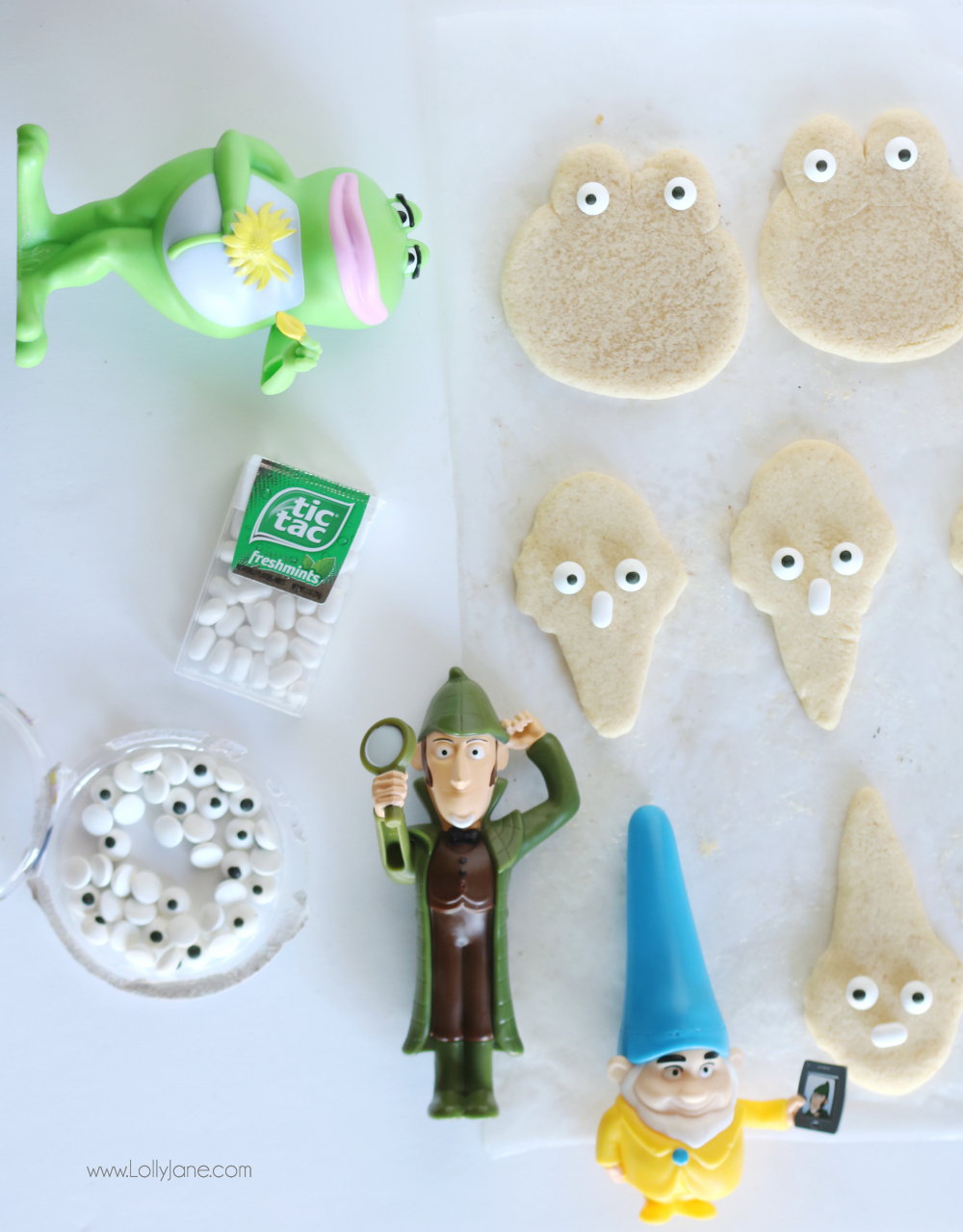 Make your own Sherlock Gnome cookies! Super cute and easy, perfect for gnome themed parties!