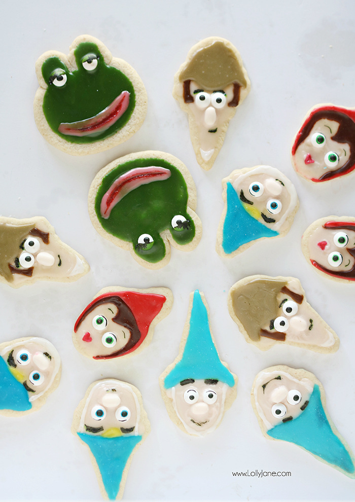 easy decorated gnome sugar cookies - Easy Sherlock Gnomes Decorated Sugar Cookies with Royal Icing, cute and yummy!