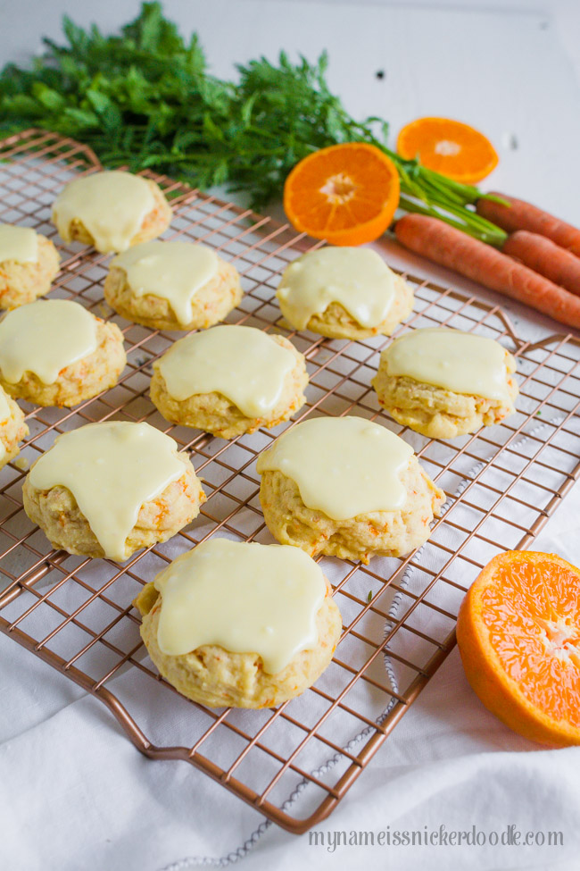 Such yummy carrot cookies with orange icing. Love this easy to make carrot cookie recipe with an orange icing glaze frosting, YUM!