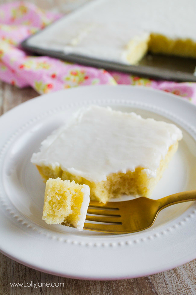 This almond sheetcake, also known as white Texas sheetcake is so yummy! Such an easy vanilla cake recipe with a yummy almond frosting on top!