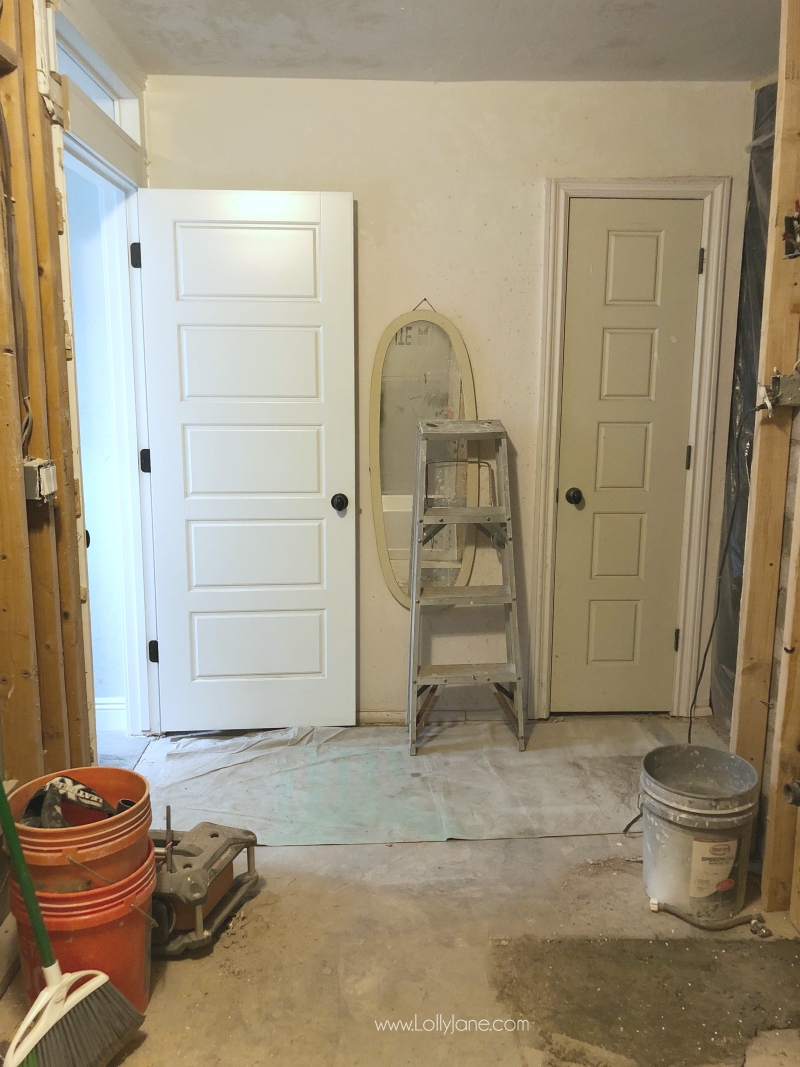 Bathroom farmhouse remodel. This future glam farmhouse bathroom with a pink vanity and gold hardware will be so cute!