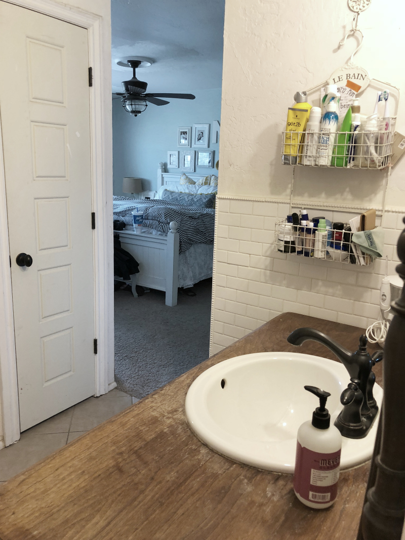 Old farmhouse bathroom renovation before pictures. Can't wait for the amazing farmhouse renovation reveal!