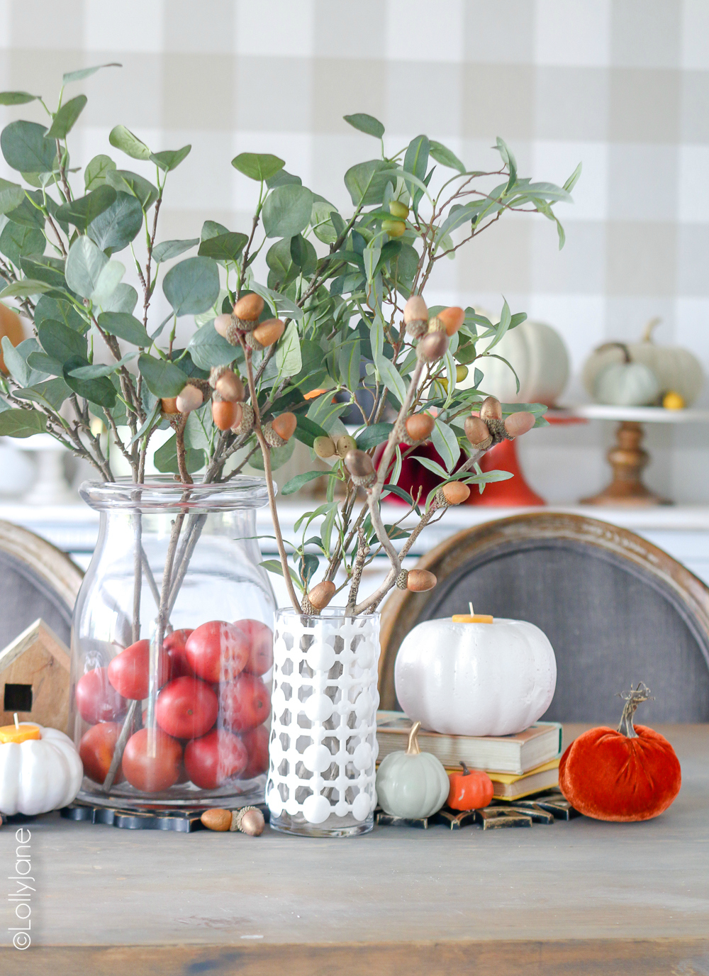 Get a high end look of fall decor without spending a fortune! Check out these crazy creative DIY Fall Decor from items from the DOLLAR STORE! WOOOW! #diy #falldecorations #fall