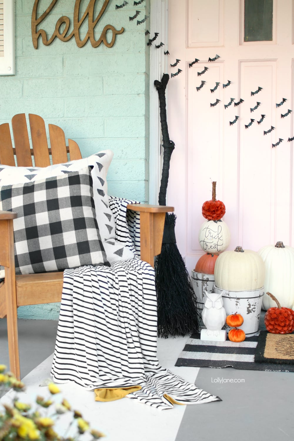 Make Your Own Spooky Stenciled Halloween Throw Pillows