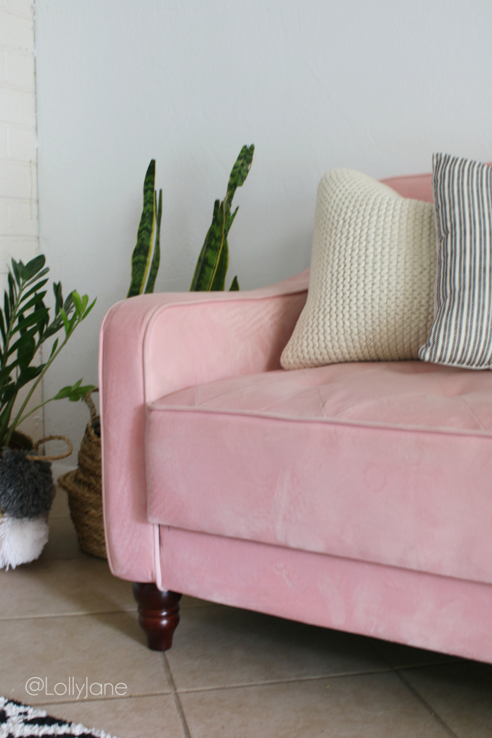 Can't believe the before after on my mid century modern living room makeover! The power of paint is amazing! Love these bright walls in this cozy mid century living room! #roommakeover #midcenturydecor #beforeafter #midcenturylivingroom