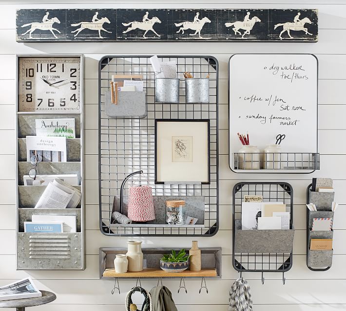 Love this vintage style command station, the easiest way to get organized! Love this family command center to organize it all! #organize #organization #commandcenter #commandstation