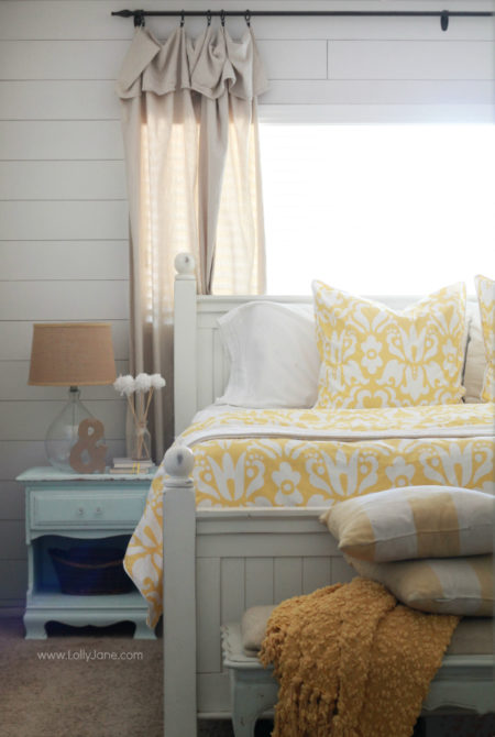 Mustard yellow is a great way to brighten up your home. Click for 14 more decor ideas with this trending color.