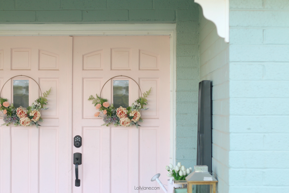 11 Ways to Decorate with Lavender Flowers - Lolly Jane