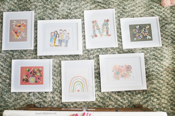 Lay out your gallery wall art frames beforehand to see where you want to place them on the wall before you make a bunch of unnecessary holes. #gallerywallprep #gallerywall #walldecor #familypictures #gallerywallideas