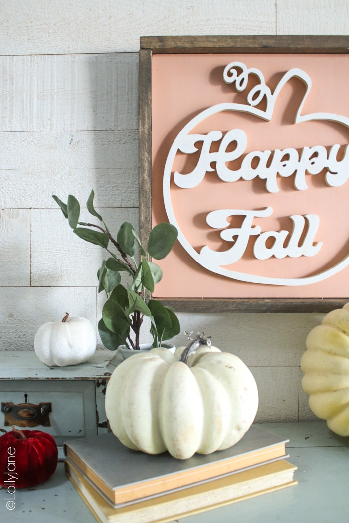 Love this sweet little handmade farmhouse-style FALL SIGN... hello fall! Make me! #diy #handmade #sign #falldecor