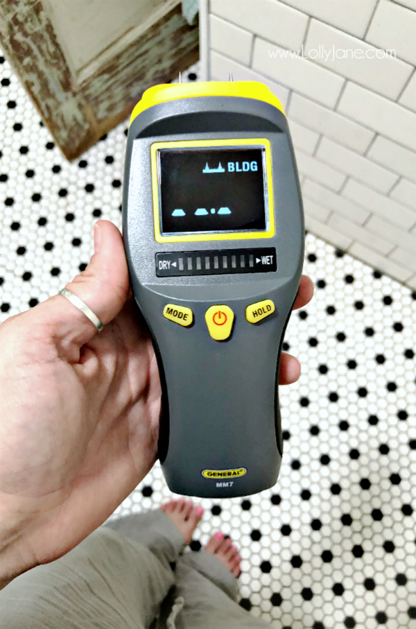 Add this General Tools Pinless Moisture Meter to your homeowner tool arsenal. Use it weekly to measure moisture to prevent leaks and even flooding. #generaltools #pinlessmoisturemeter #musthavetoolsforhomeowners #easytousepinlessmoisturemeter