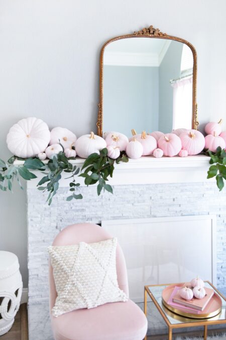 cute pink pumpkin ideas !! #homedecor #fallhomedecor #pink #pinkpumpkins