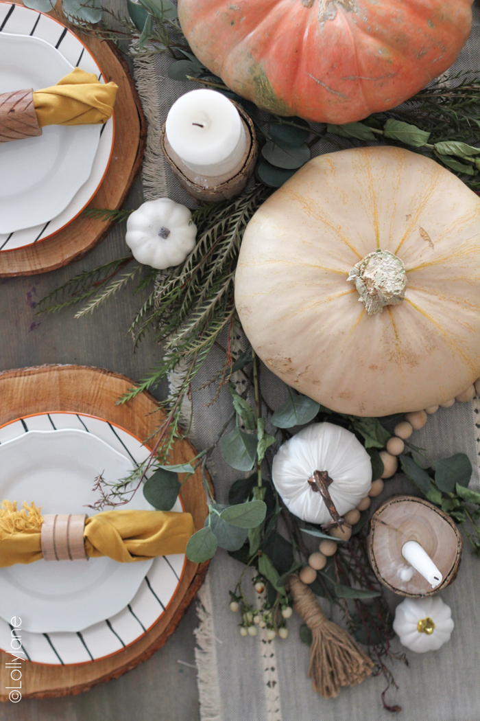 Gorgeous (and EASY!) ideas to decorate your own table for fall! #falldecor #falldecoration #falldecorideas #tablescape#