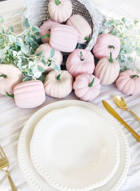 adorable pink pumpkin idea !! #pinkpumpkin #babyshower #pinkpumkinbabyshower #breastcancerawareness