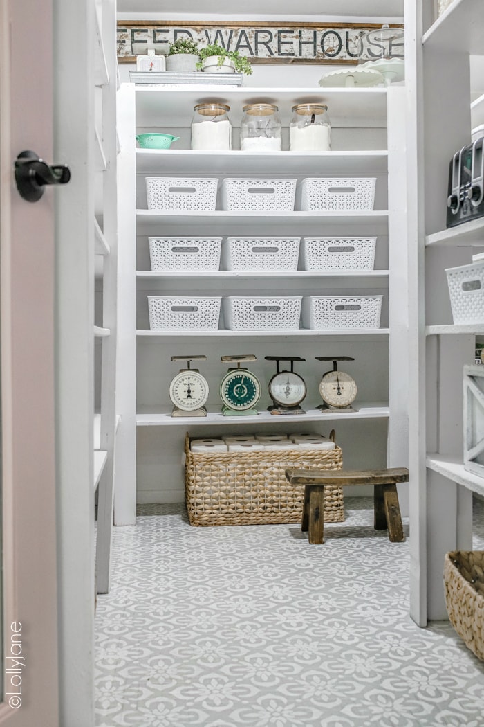 Farmhouse style pantry makeover! SO good! Storage tips and ideas included! #pantry #pantrymakeover #farmhousepantry #storage #organization #pantryorganization