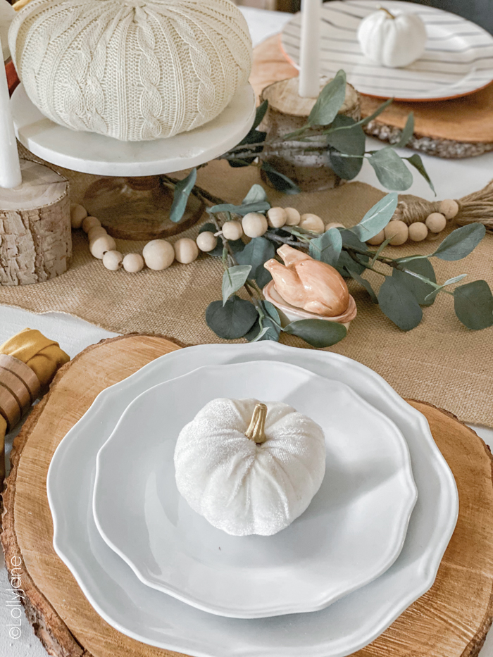 How to Decorate a Thanksgiving Table - Lolly Jane