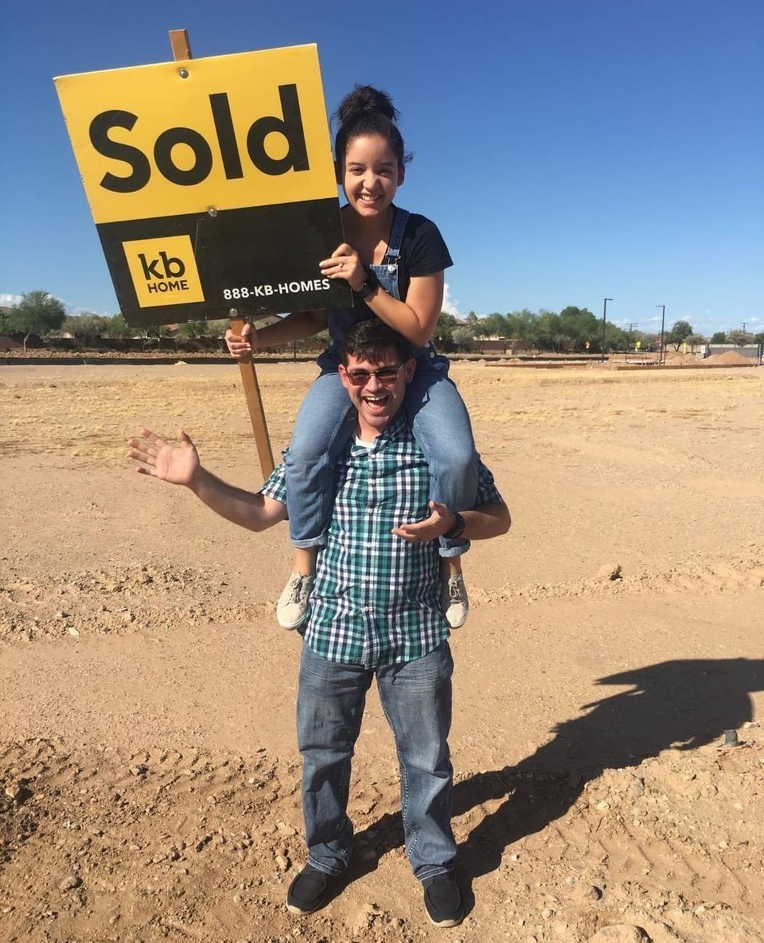 Congrats on your new homesite! Want to know what to expect next?? Click through to see! #KBHome #ArizonaHomeBuilder #AZcommunity #neighborhood #newbuild #custombuilt #newhome