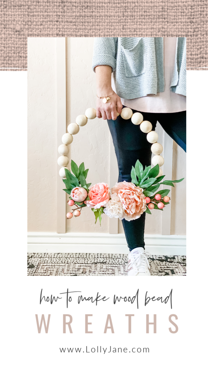 How to make wood bead wreaths with hot glue and floral wire. SO EASY! Love this easy to make wreath tutorial, so pretty! #woodbeadwreath #woodenbeadwreath #howtomakewoodwreath #woodbeadfloralwreath