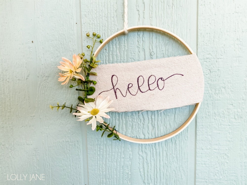 DIY Canvas Banner Hoop Wreath