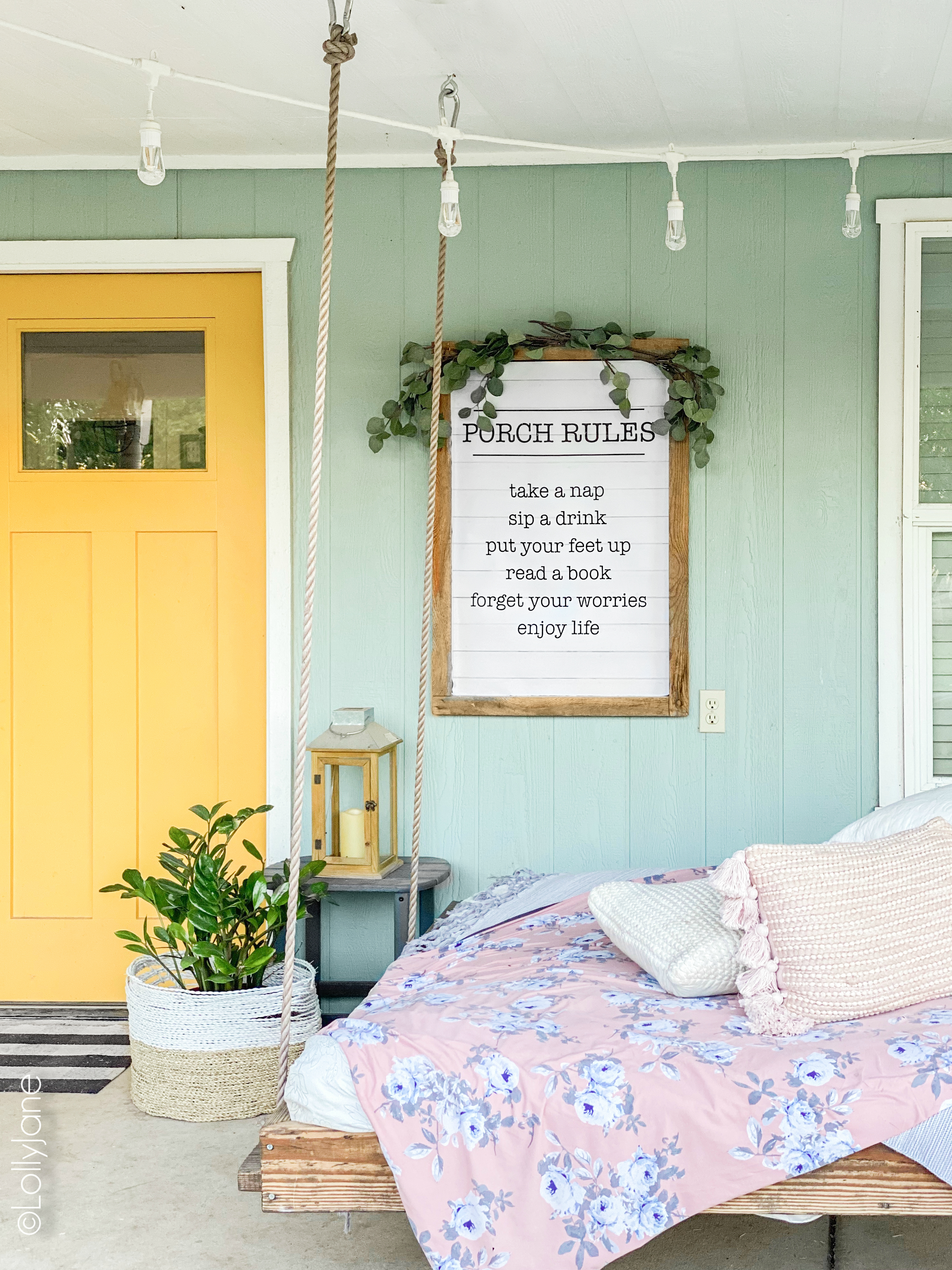 FREE Printable "Porch Rules" art, talk about about the perfect touch to ANY outdoor entertaining space! Just print and frame to instantly cozy up YOUR porch! #freeprintable #printable #printableart #porchdecor #porchhomedecor #backyardliving