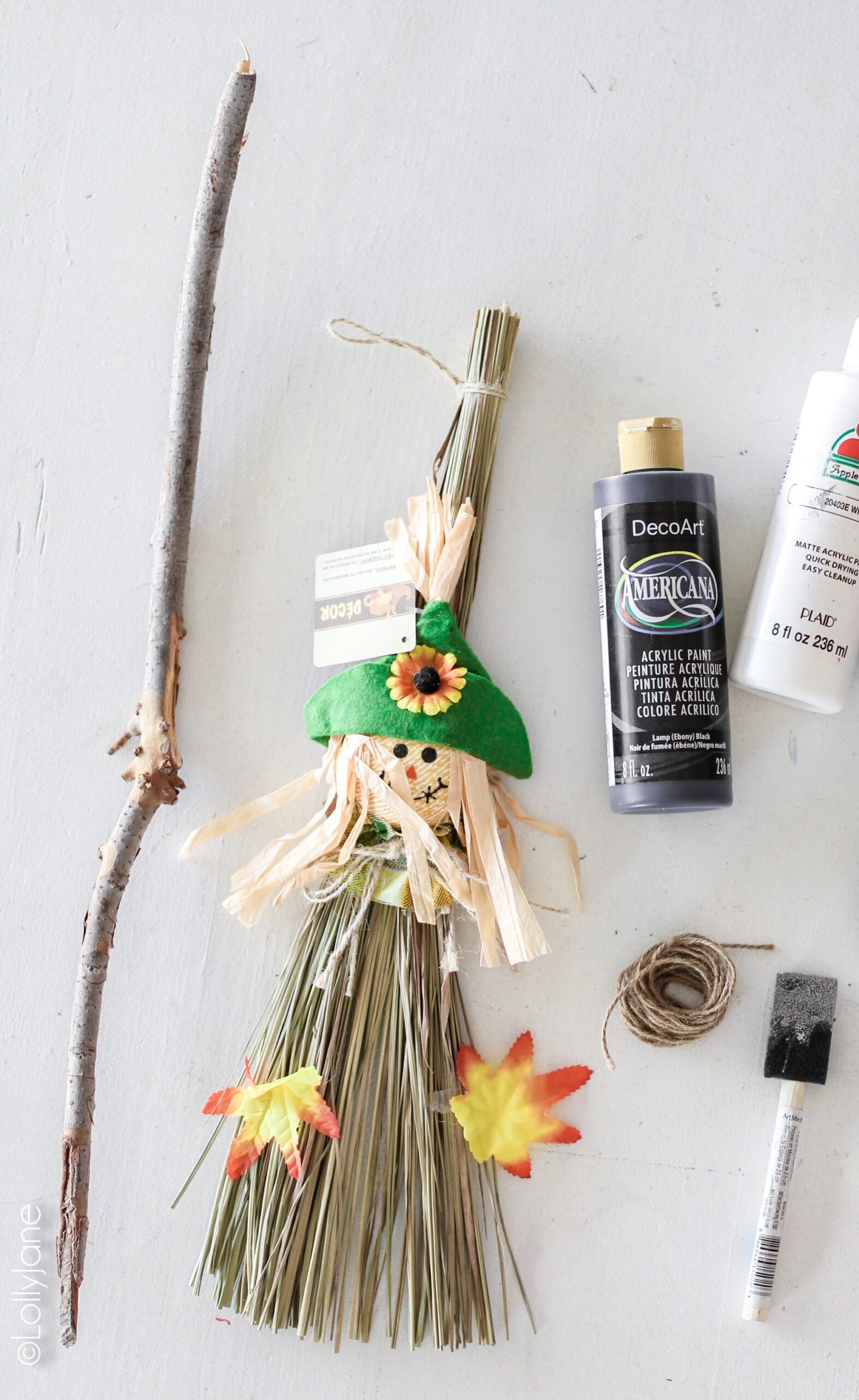 DIY Dollar Store Witch Broom Lolly Jane