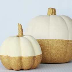 DIY Glitter Dollar Store Pumpkins... SO easy for makers of any level! #falldecor #falldecoration #fallcraft #fallcrafts #pumpkincrafts #pumpkincraft #pumpkin #dollarstorecrafts