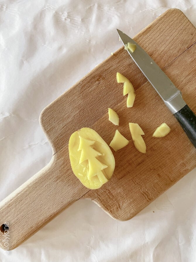 Potato Stamped Wrapping Paper: Three Ways