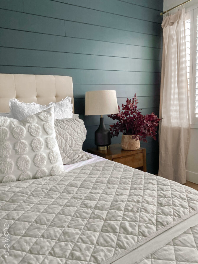 Love the new GAP Home line from Walmart! How to Style a Modern Farmhouse bedroom, love this cozy and inviting space! 