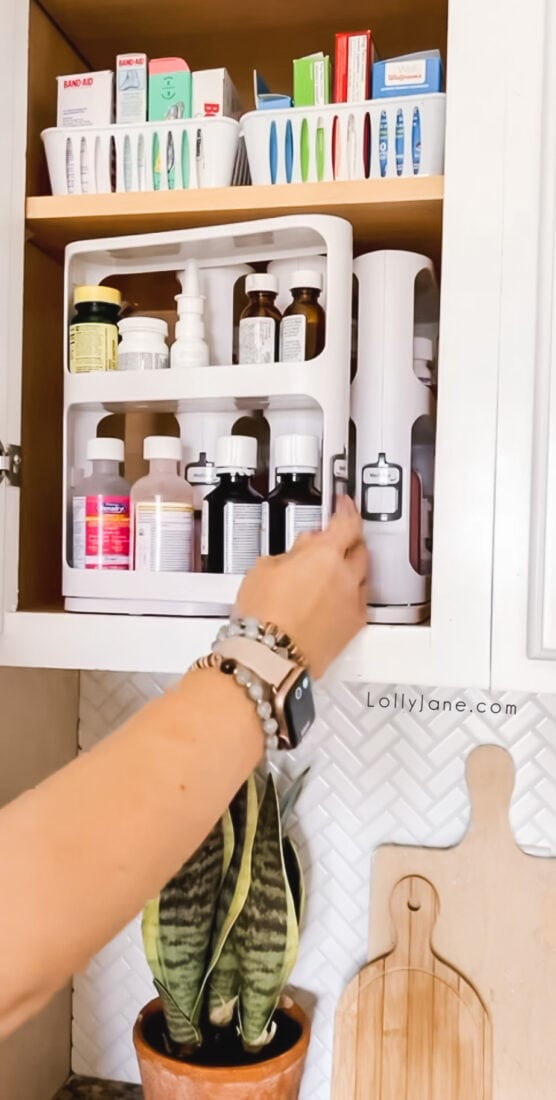 Medicine Cabinet Organizer from 30daysblog