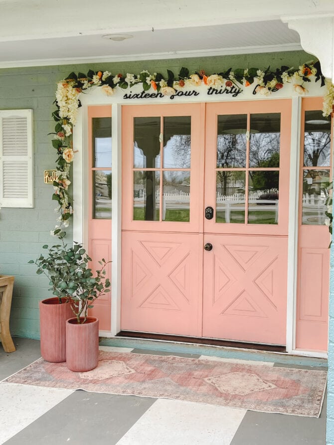 Easy ways to spruce up your porch for spring!