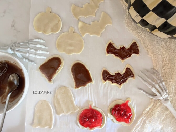 Hand pies but Halloween style? Yes please! Easy to make and cute as can be!