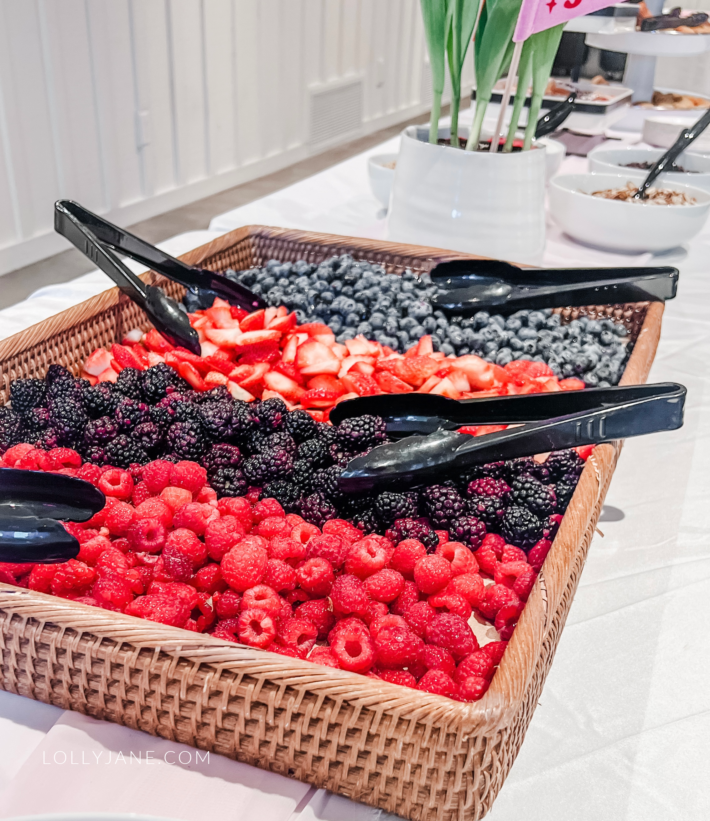 Hosting a Bridal Shower Brunch? Elevate the experience with a vibrant Yogurt Bar! 🍓🥥 Create a customizable spread with fresh fruits, crunchy granola, and decadent toppings for a celebration that's as delightful as the bride-to-be! 💍✨ #BridalShower #BrunchIdeas #YogurtBar